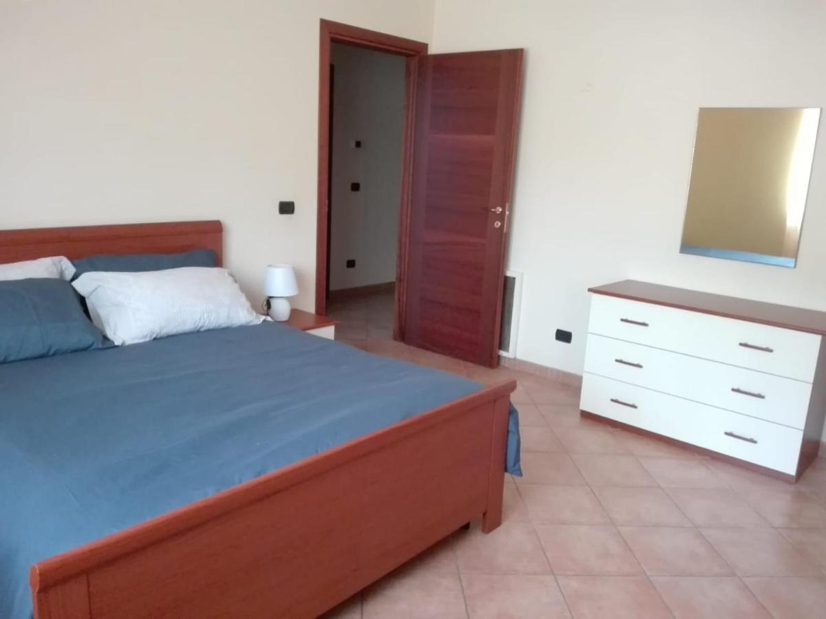 הוילה Busso La Casa Di Mezzo-Affitti Brevi-Zona Ospedali מראה חיצוני תמונה