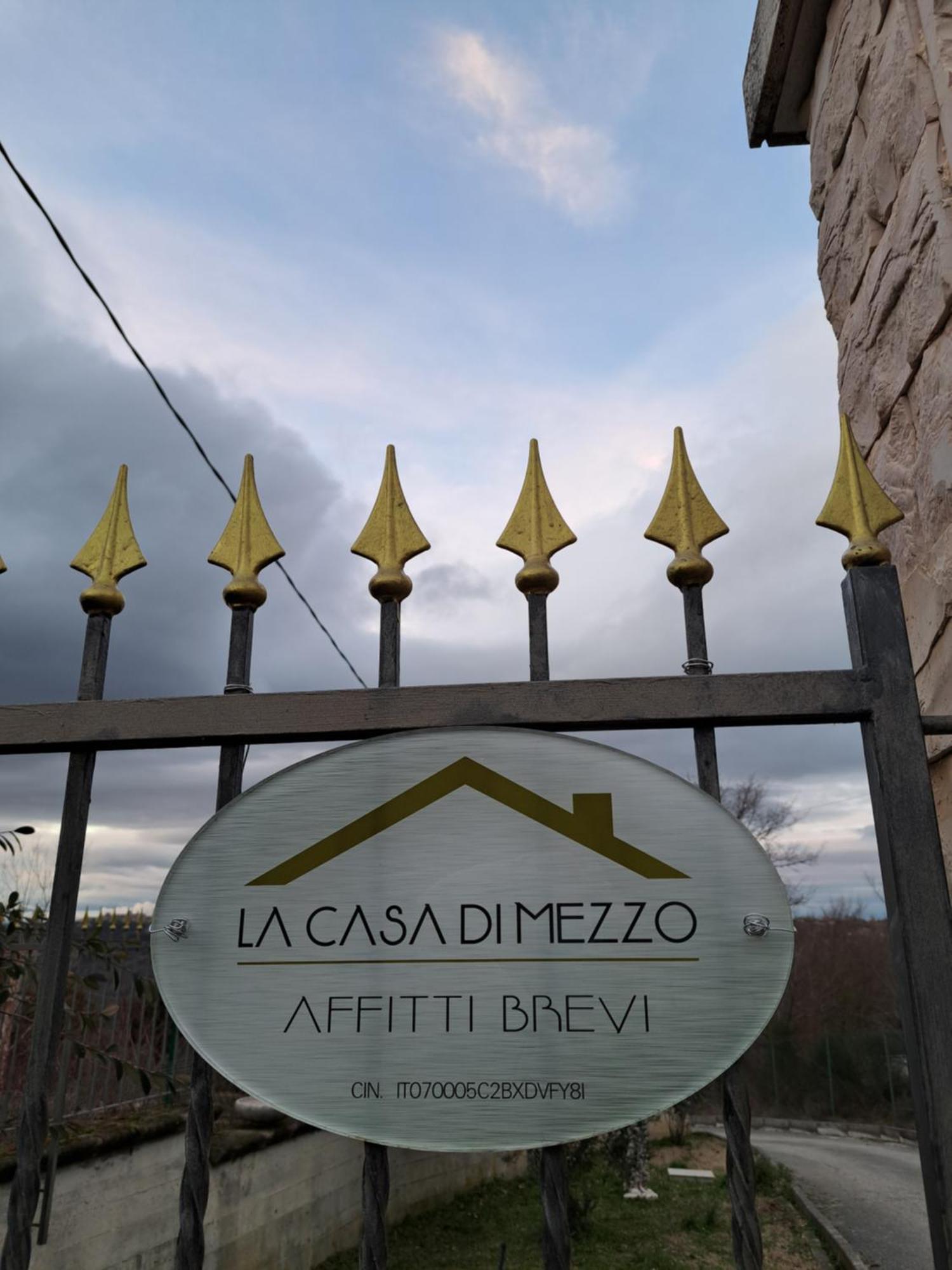 הוילה Busso La Casa Di Mezzo-Affitti Brevi-Zona Ospedali מראה חיצוני תמונה